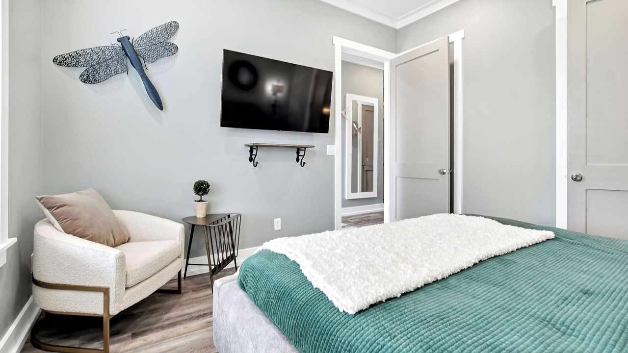 Photo of Bedroom in Crescent Beach