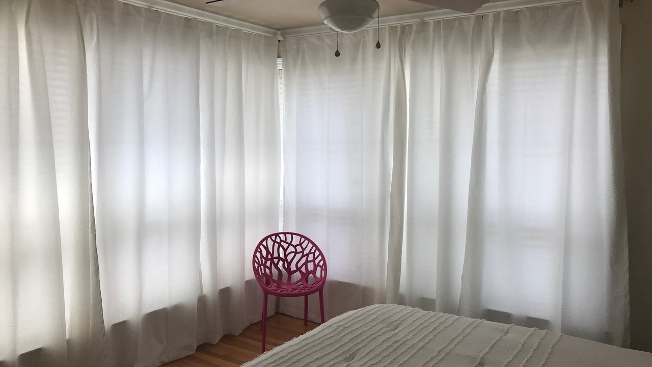 Photo of Bedroom in Lake Shore - Lake Vista