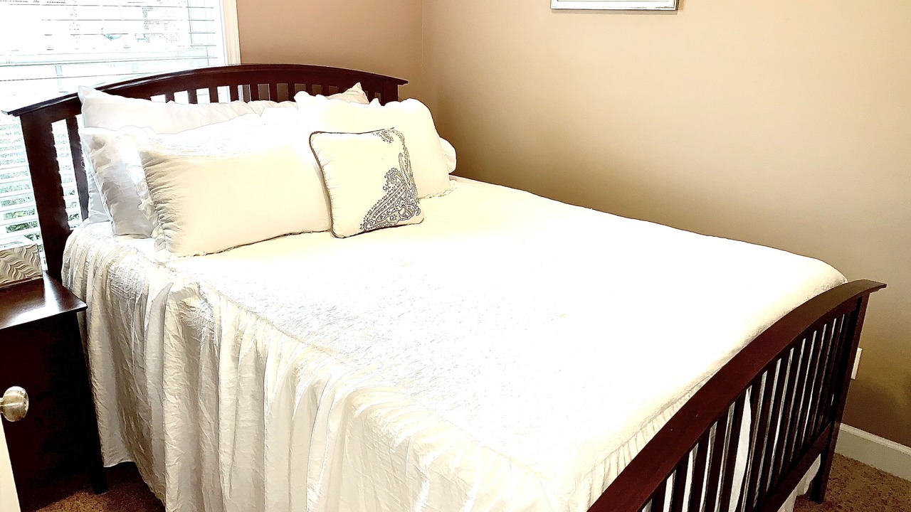 Photo of Bedroom in Moundville