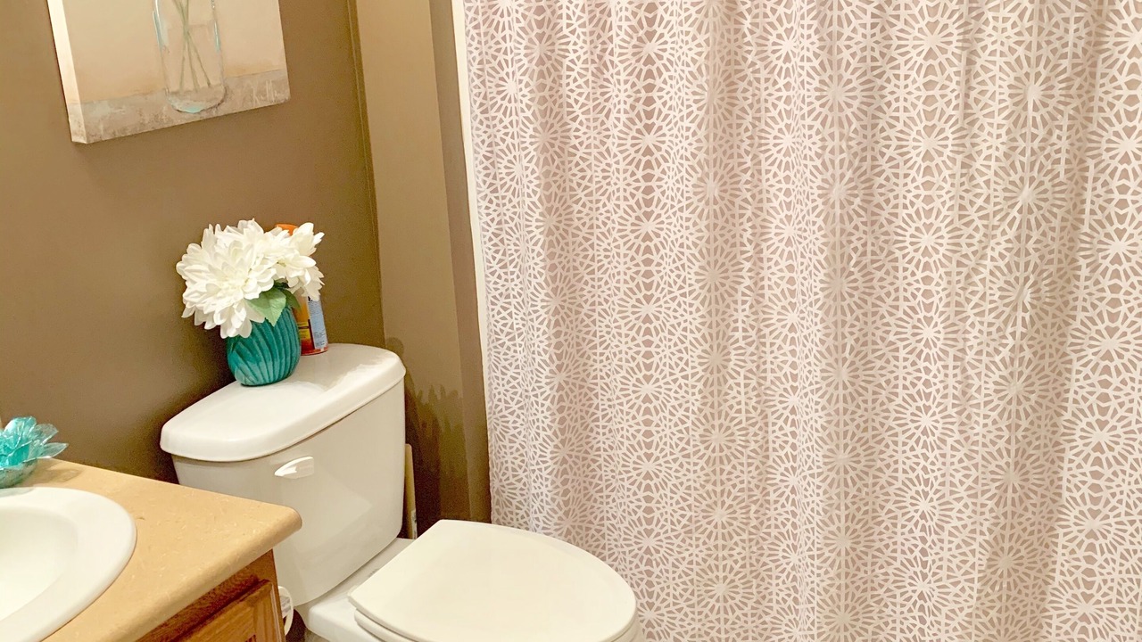Photo of Bathroom in Moundville