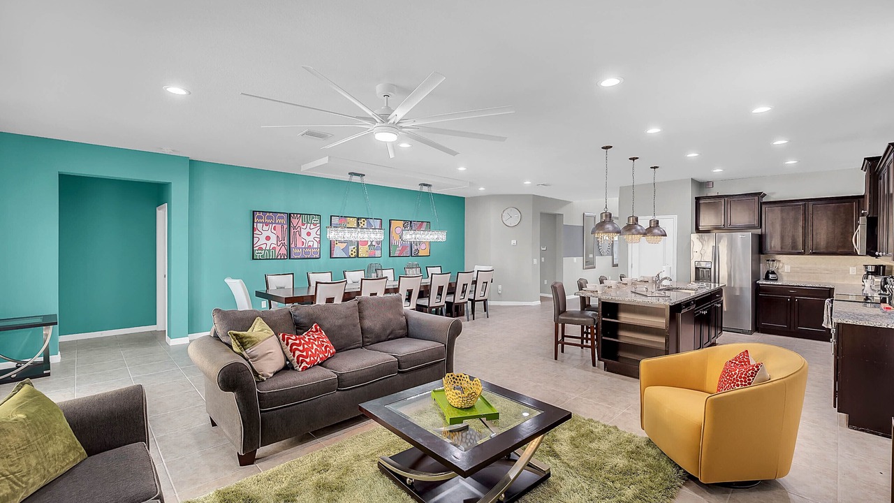 Photo of Livingroom in Four Corners