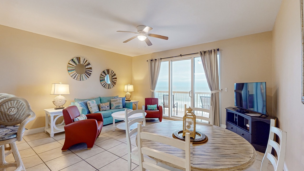 Photo of Livingroom in Bahama Beach