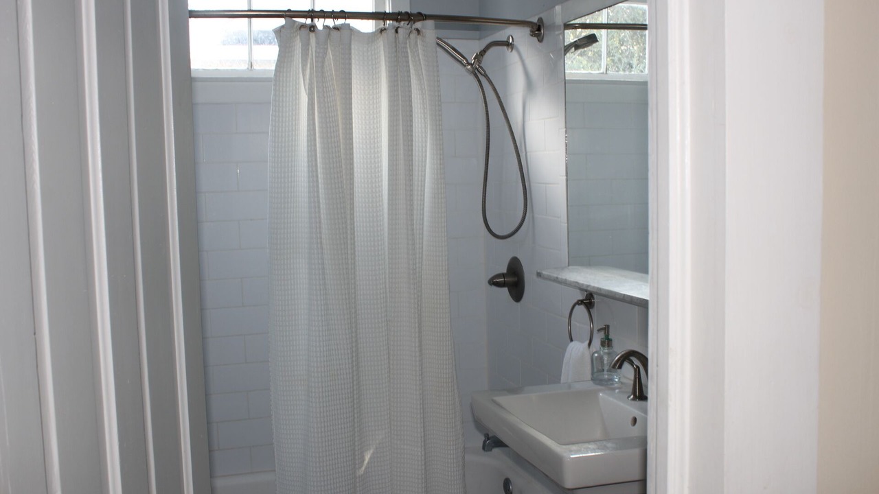 Photo of Bathroom in Touro