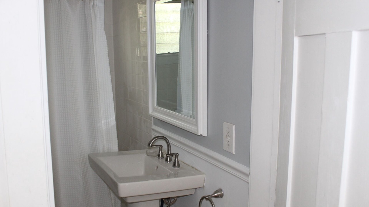 Photo of Bathroom in Touro