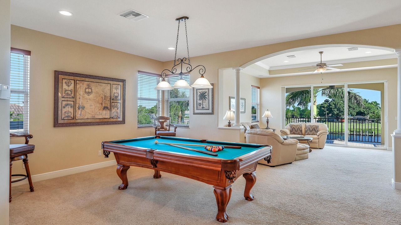 Photo of Bedroom in Yacht Club