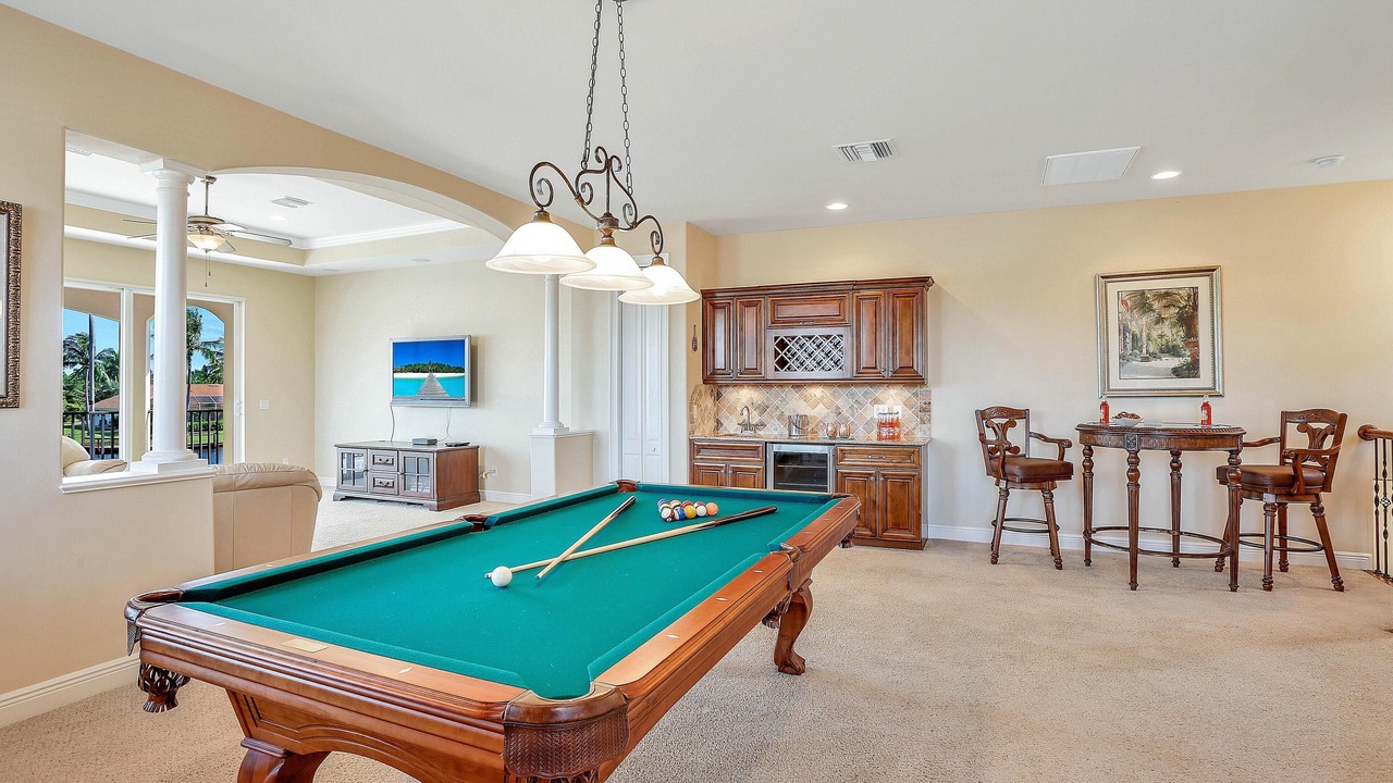 Photo of Bedroom in Yacht Club