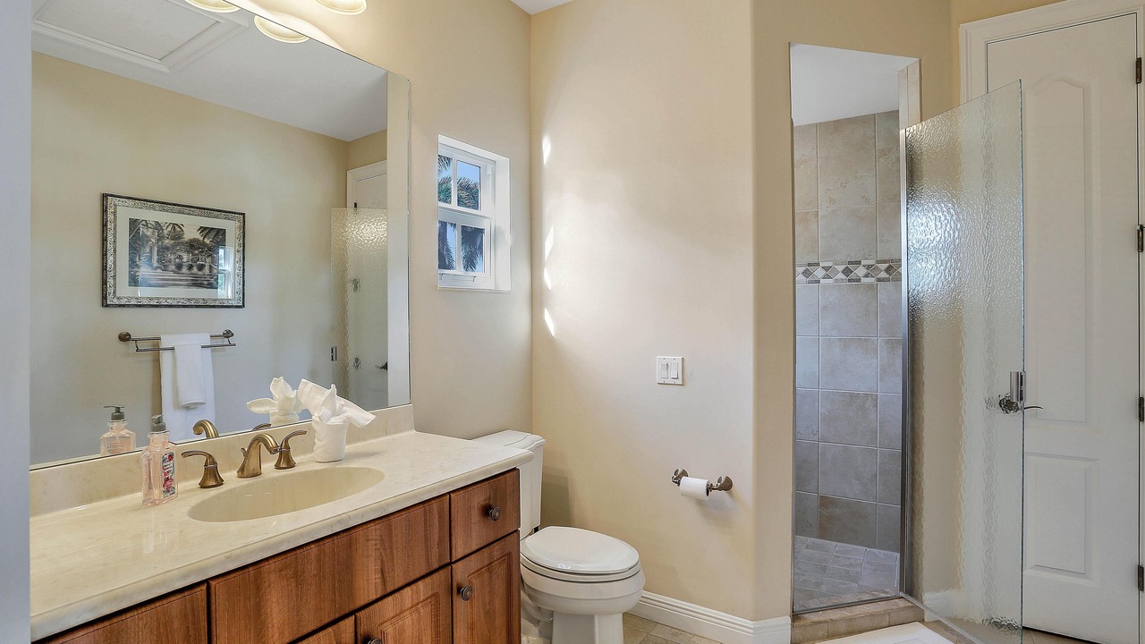 Photo of Bathroom in Yacht Club