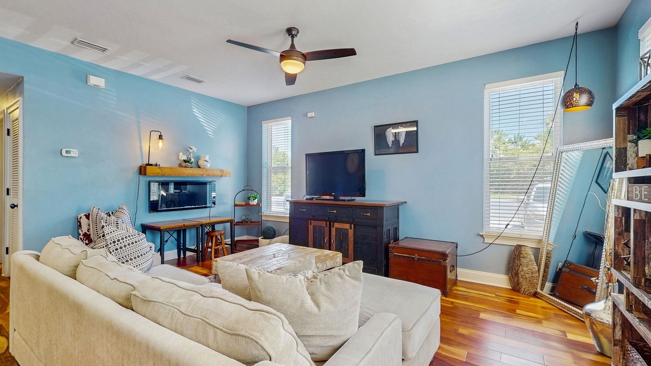 Photo of Livingroom in Dune Allen Beach