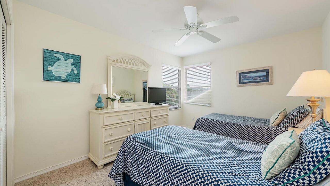Photo of Bedroom in Crown Pointe
