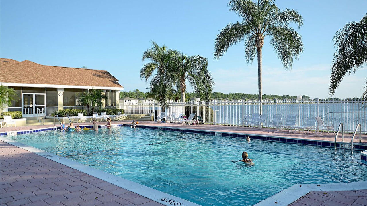 Photo of Outdoor in Crown Pointe