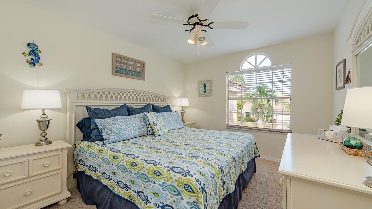 Photo of Bedroom in Crown Pointe