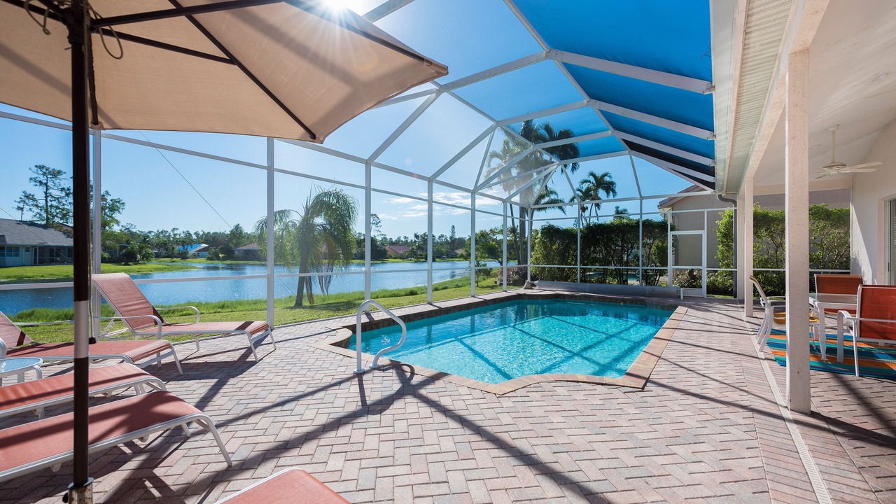Photo of Outdoor in Crown Pointe