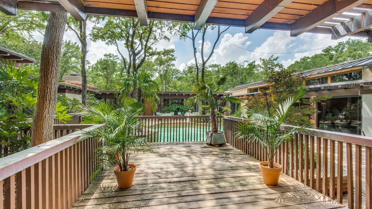 Photo of Patio Balcony in Irving