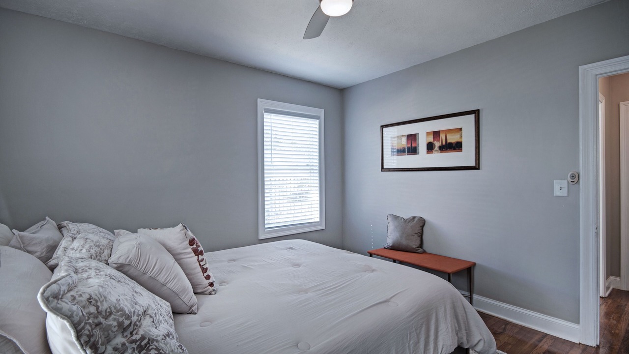 Photo of Bedroom in Fondren