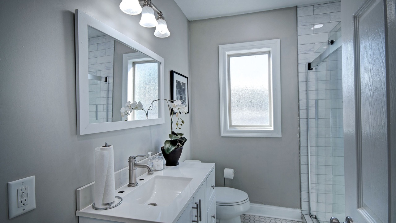 Photo of Bathroom in Fondren