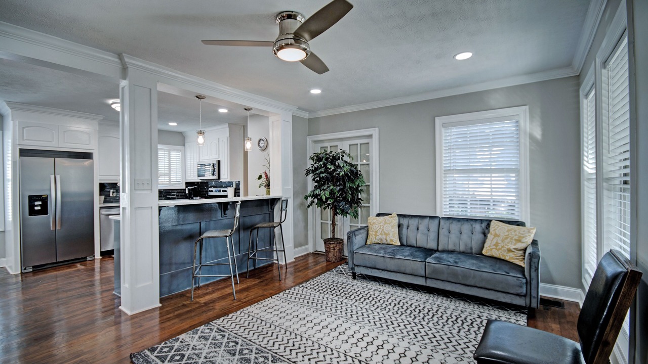 Photo of Bedroom in Fondren