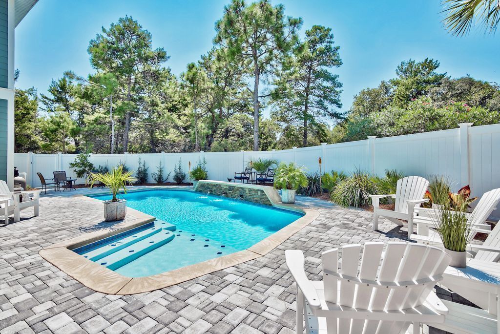 Photo of Outdoor in Emerald Waters Village