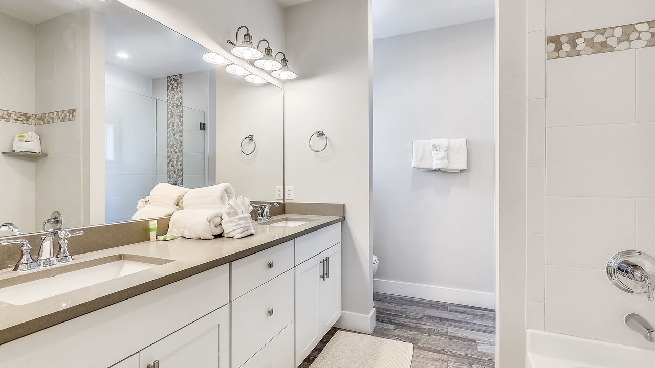 Photo of Bathroom in Emerald Waters Village