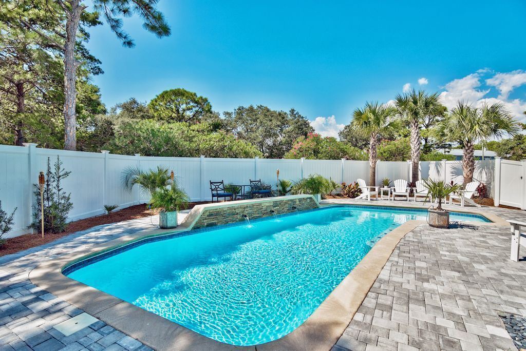 Photo of Outdoor in Emerald Waters Village
