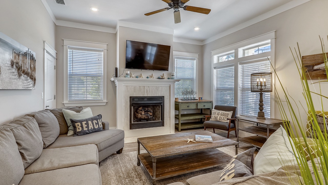 Photo of Livingroom in Emerald Waters Village