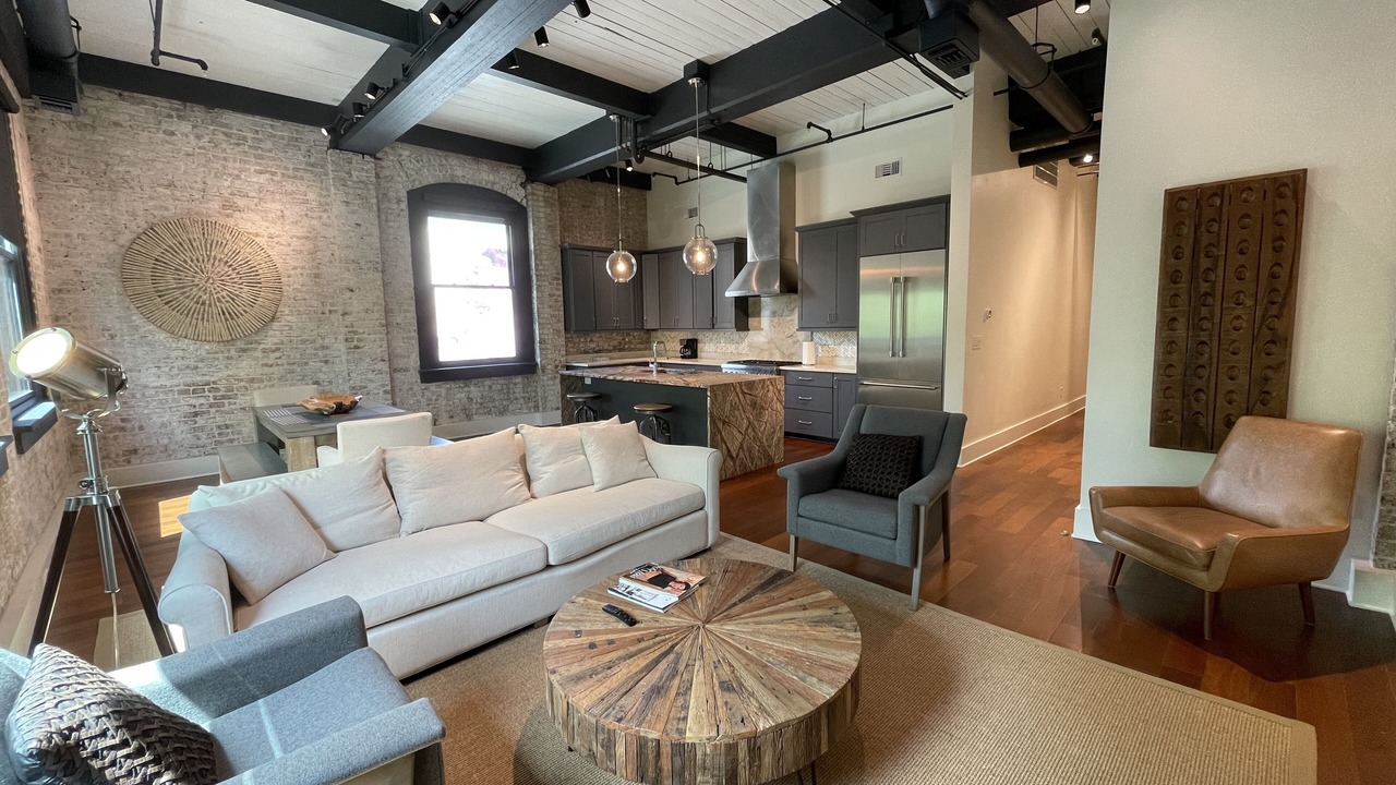 Photo of Livingroom in Central Business District