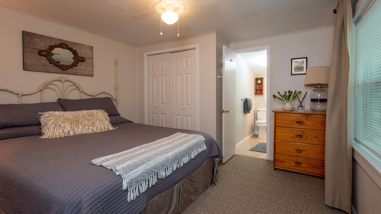 Photo of Bedroom in Point Clear