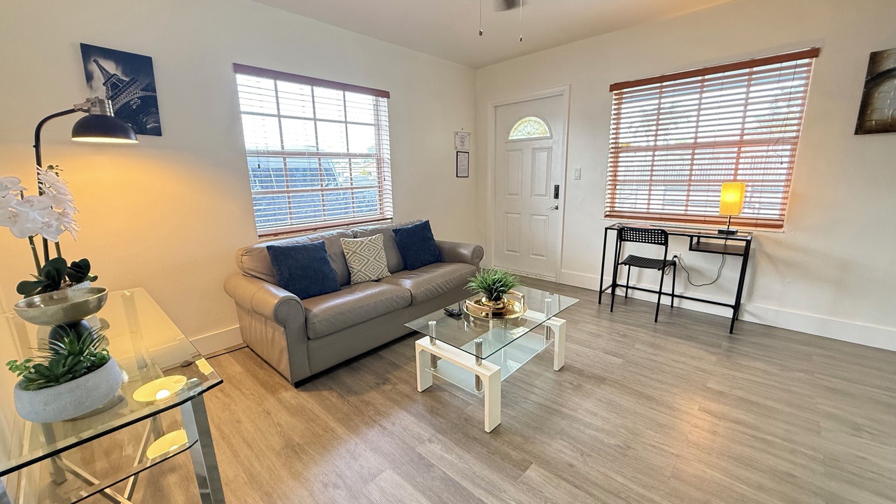 Photo of Bedroom in Olympia Heights