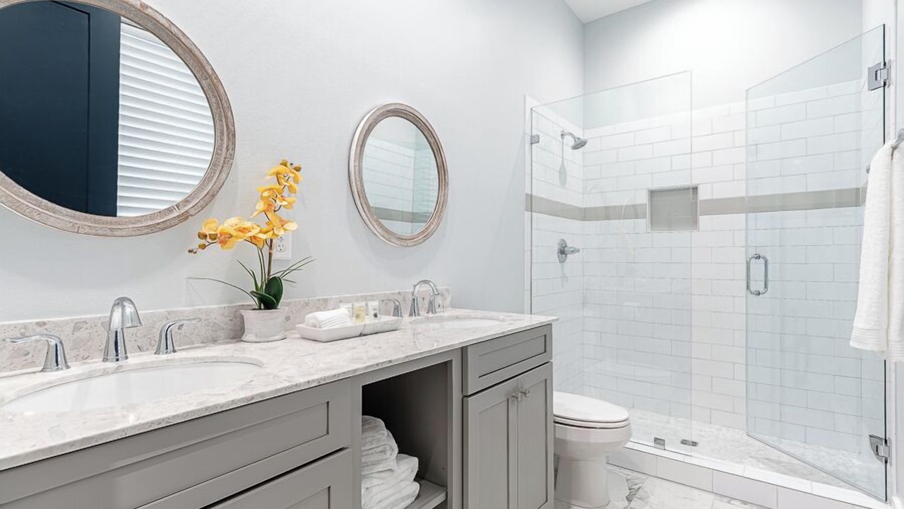 Photo of Bedroom in Laguna Beach Estates