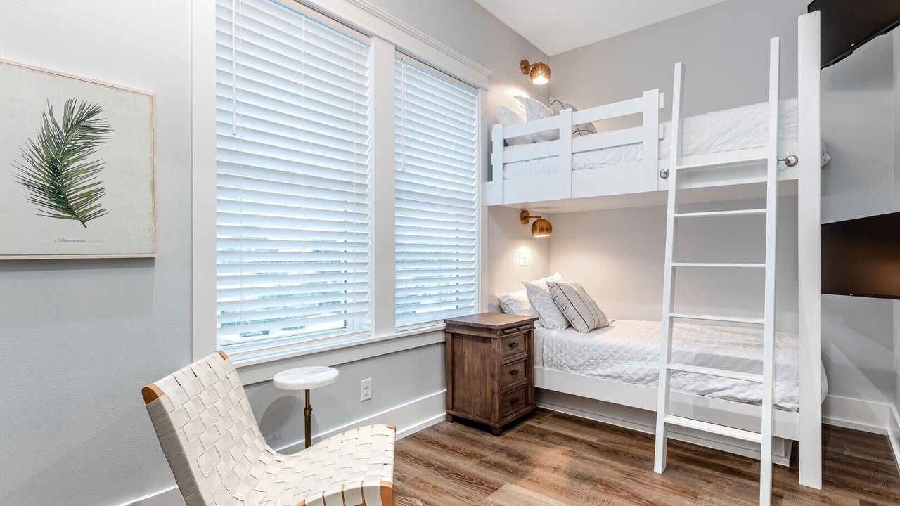 Photo of Bedroom in Laguna Beach Estates