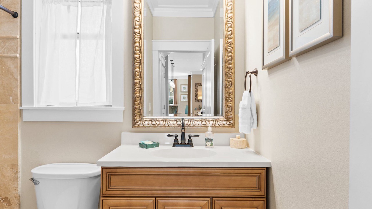 Photo of Bathroom in Clipper Cove