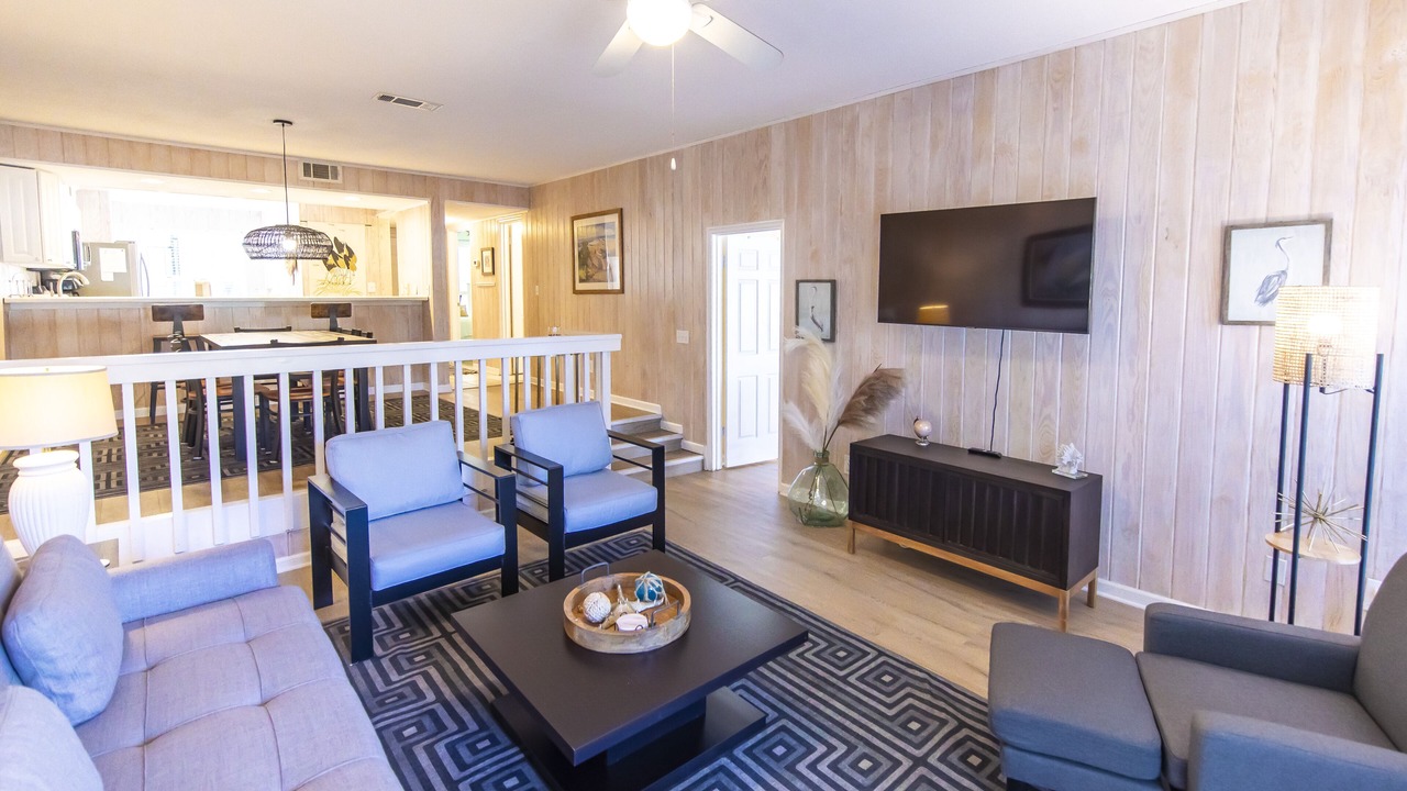 Photo of Livingroom in Dune Allen Beach