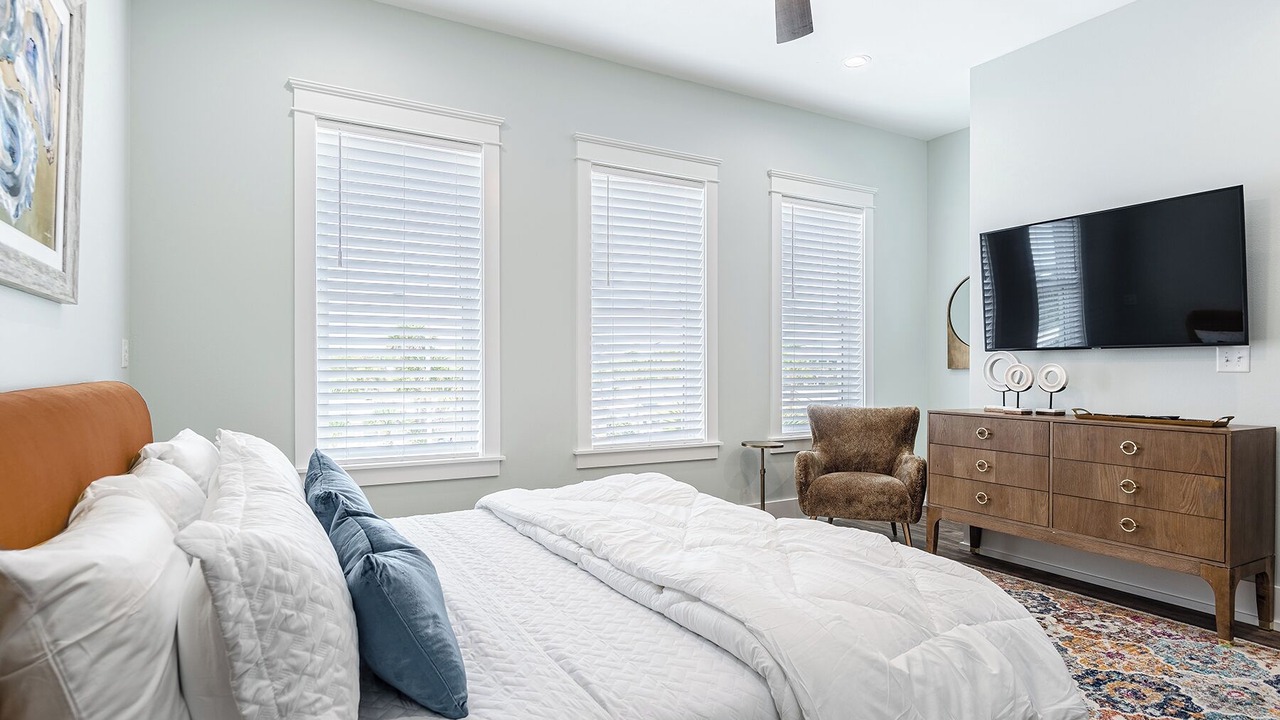 Photo of Bedroom in Laguna Beach Estates