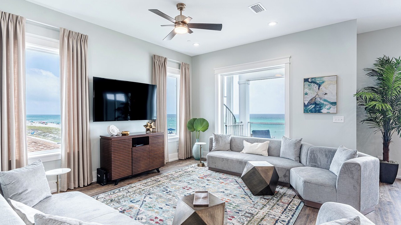 Photo of Bedroom in Laguna Beach Estates