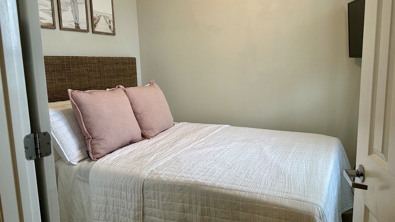 Photo of Bedroom in Miramar Beach