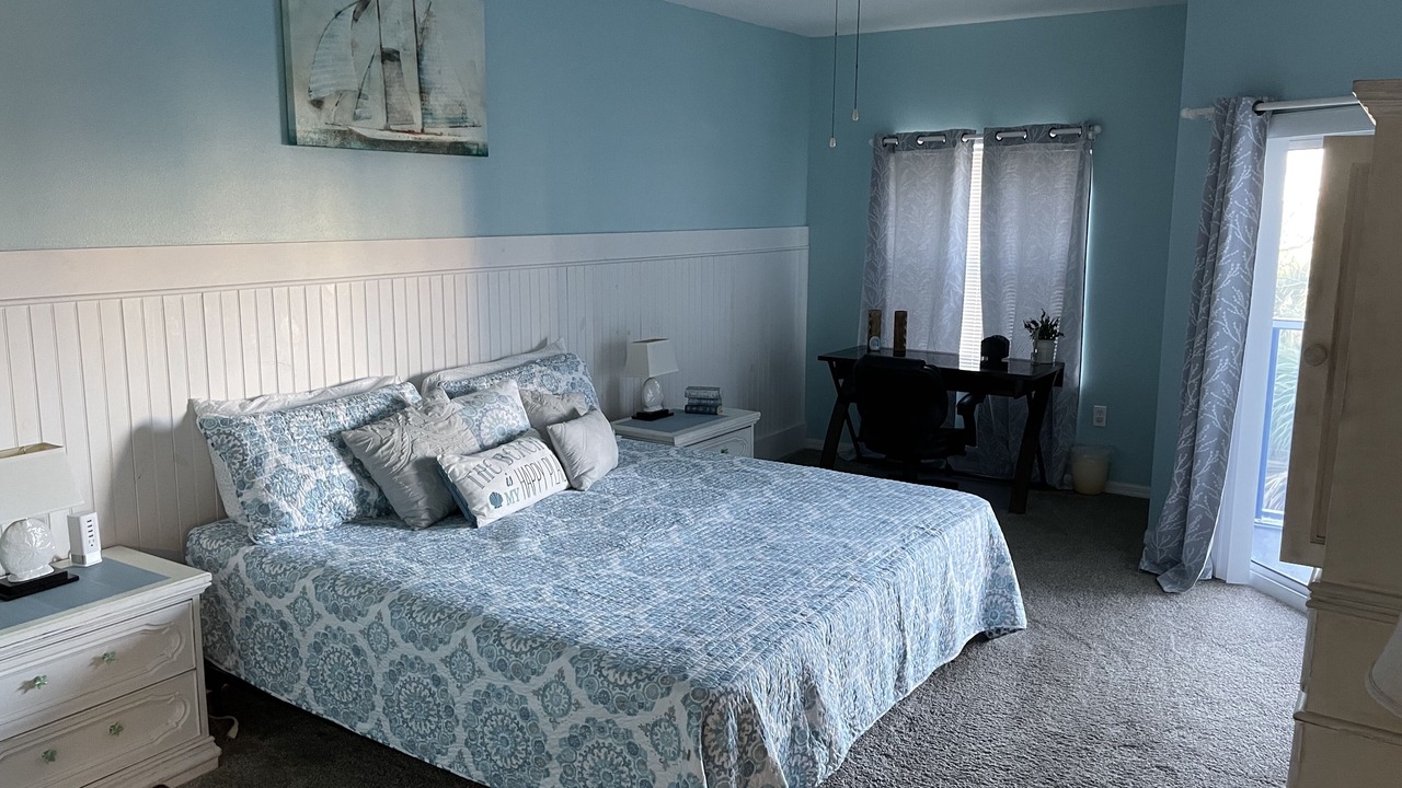 Photo of Bedroom in New Smyrna Beach