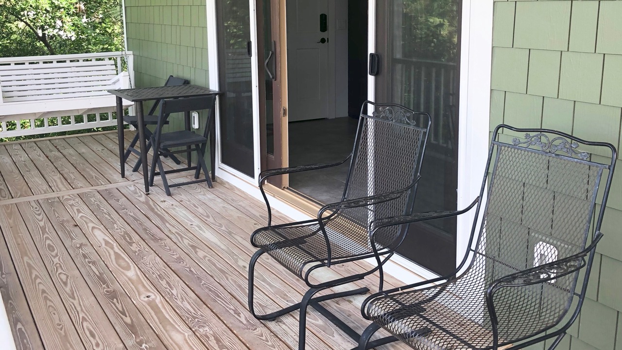 Photo of Patio Balcony in Historic Downtown Apalachicola