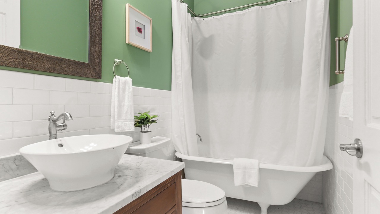 Photo of Bathroom in West Riverside