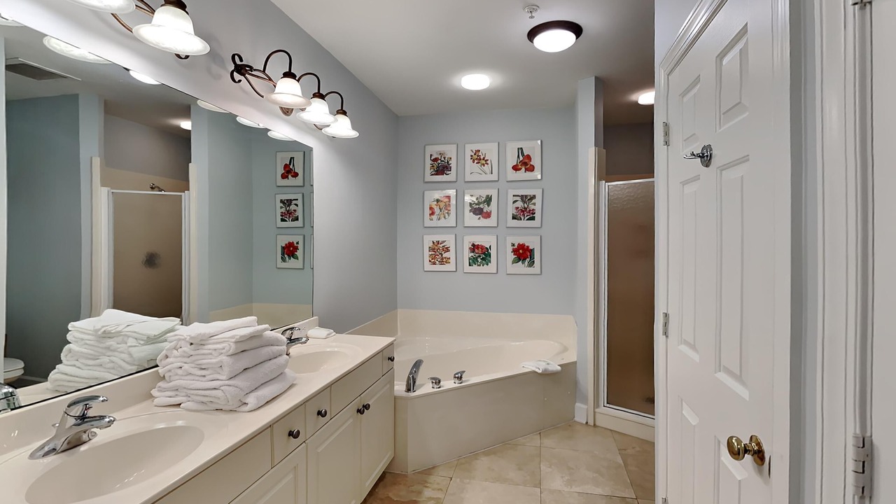 Photo of Bathroom in Seacrest Beach