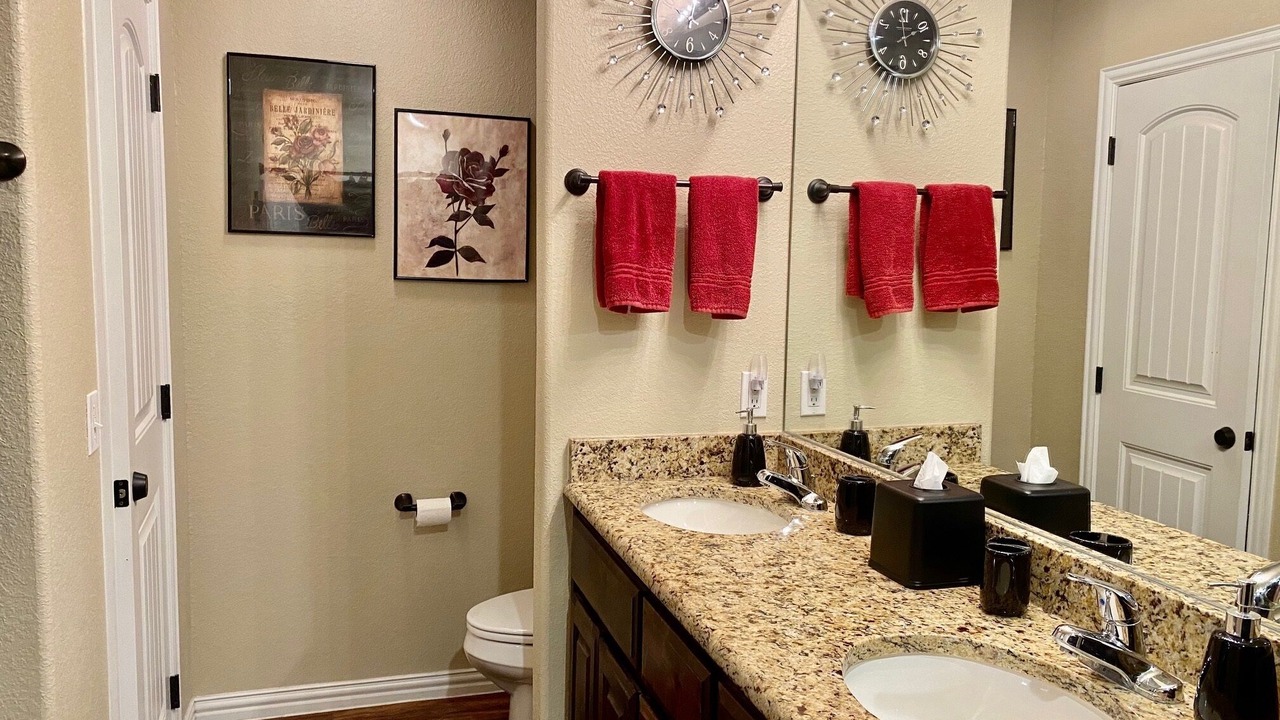 Photo of Bathroom in Calera