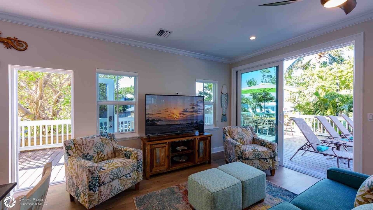 Photo of Bedroom in Uptown - Upper Duval