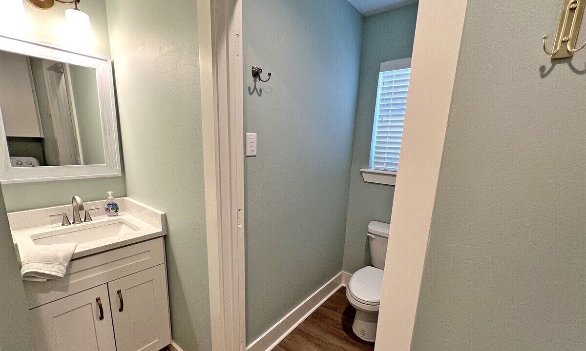 Photo of Bathroom in Golden Meadow