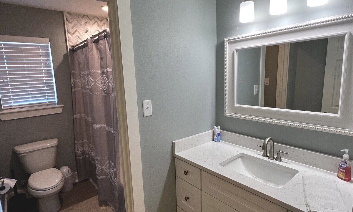 Photo of Bathroom in Golden Meadow