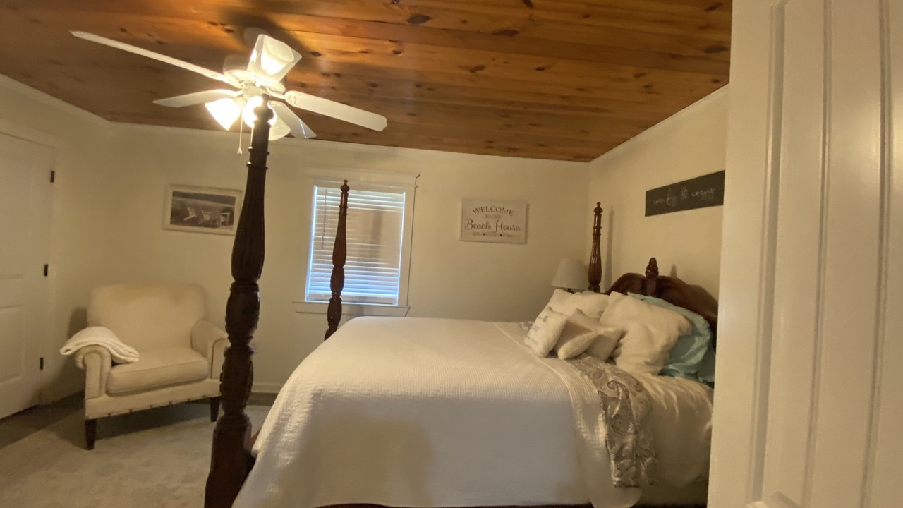 Photo of Bedroom in Lake Charles