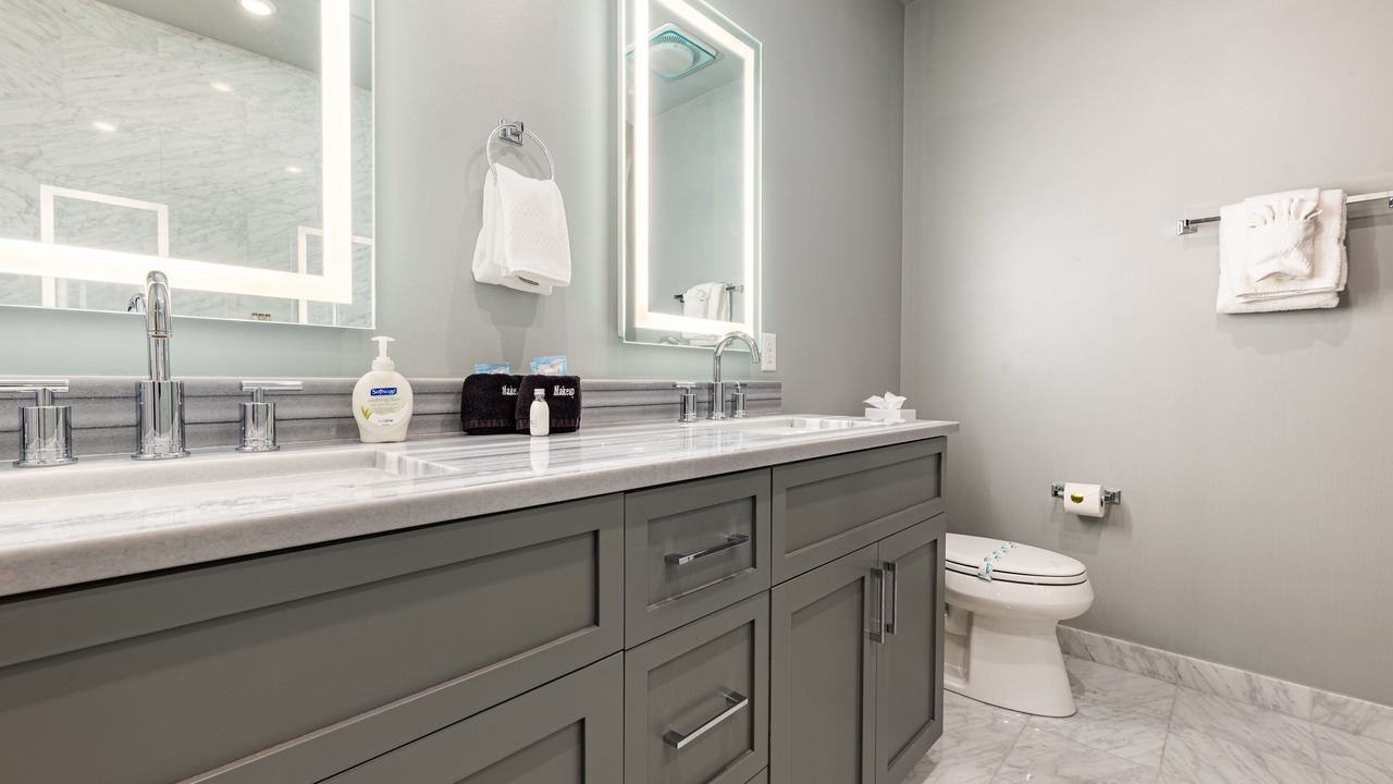 Photo of Bathroom in Central Business District