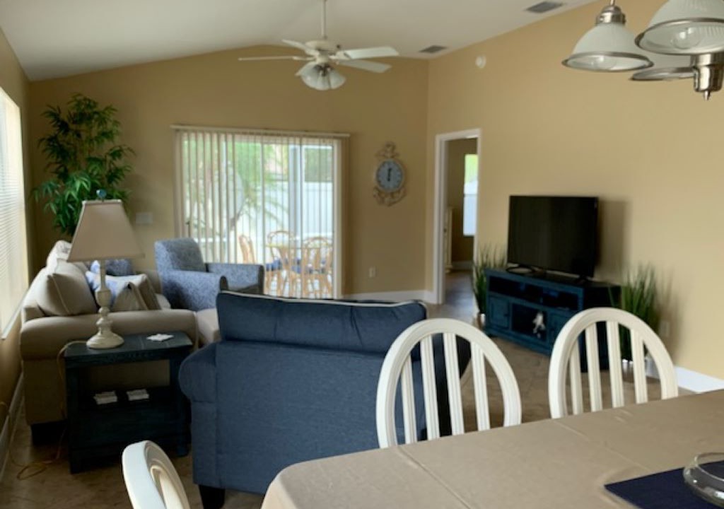 Photo of Livingroom in Virginia Trace
