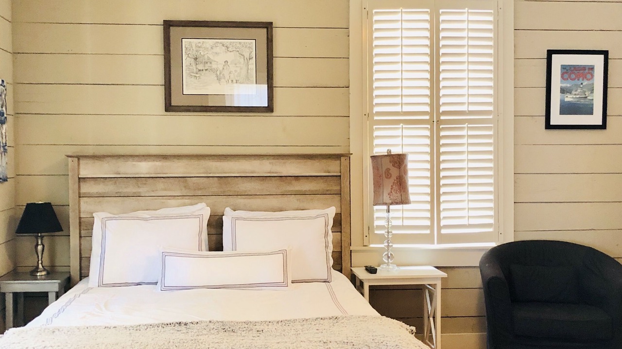Photo of Bedroom in Downtown