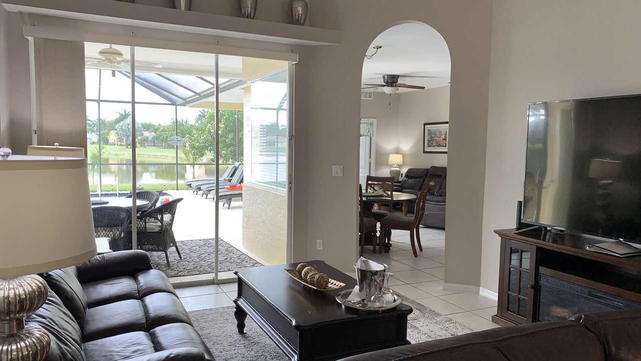 Photo of Livingroom in Central Naples