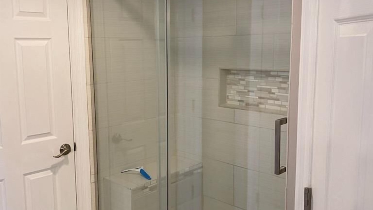 Photo of Bathroom in Thomas Drive
