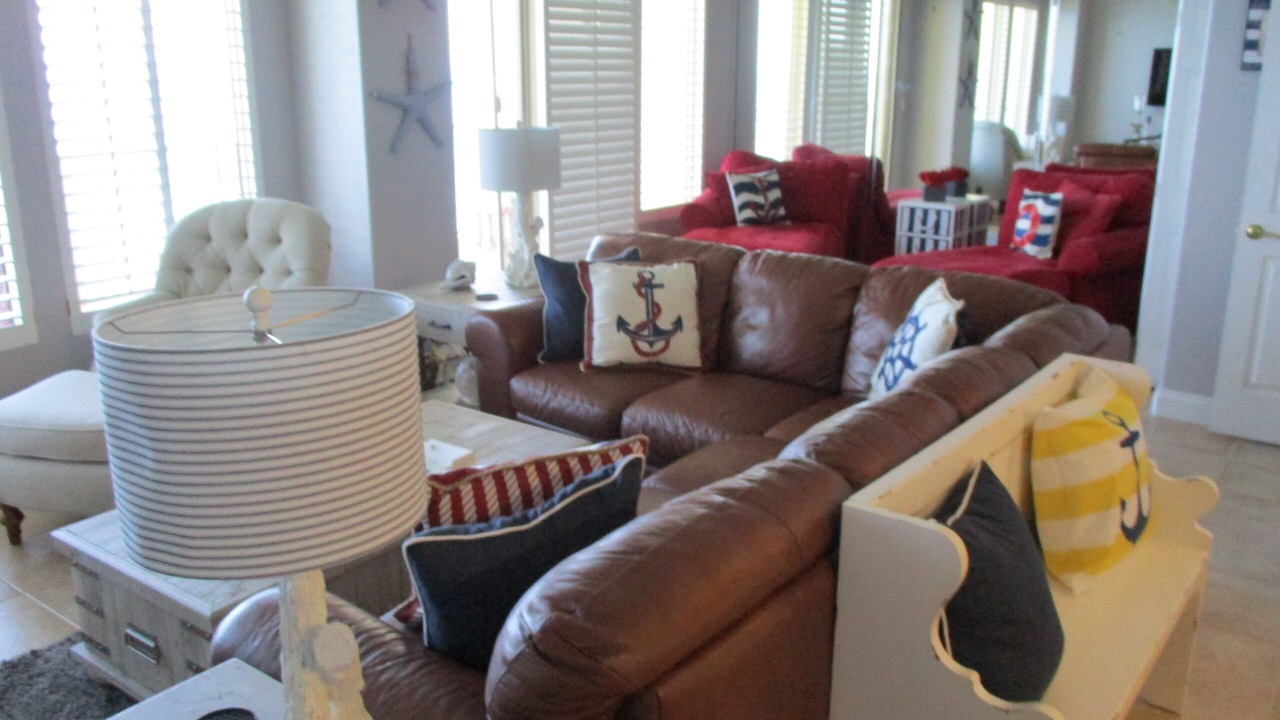 Photo of Livingroom in Thomas Drive