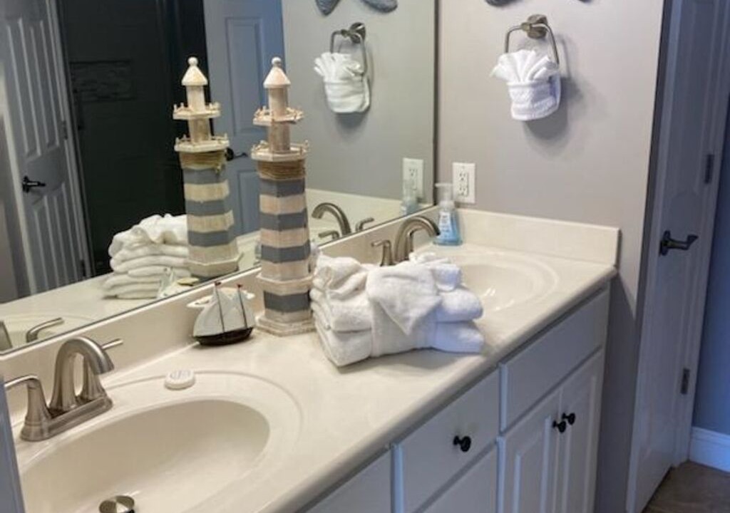 Photo of Bathroom in Thomas Drive